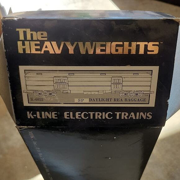 Southern Pacific Orange Model Train Car - Daylight Baggage Car - Picture 6 of 6